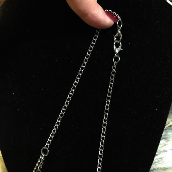 🆓w/🛍💜Lovely Layered Lavender Silver Necklace - Picture 5 of 12